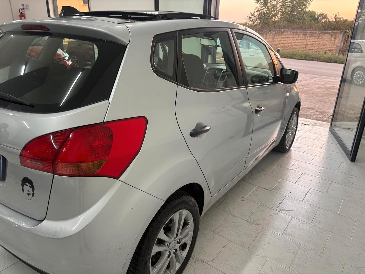 Kia Venga 1.4 CRDi 77CV WGT LX
