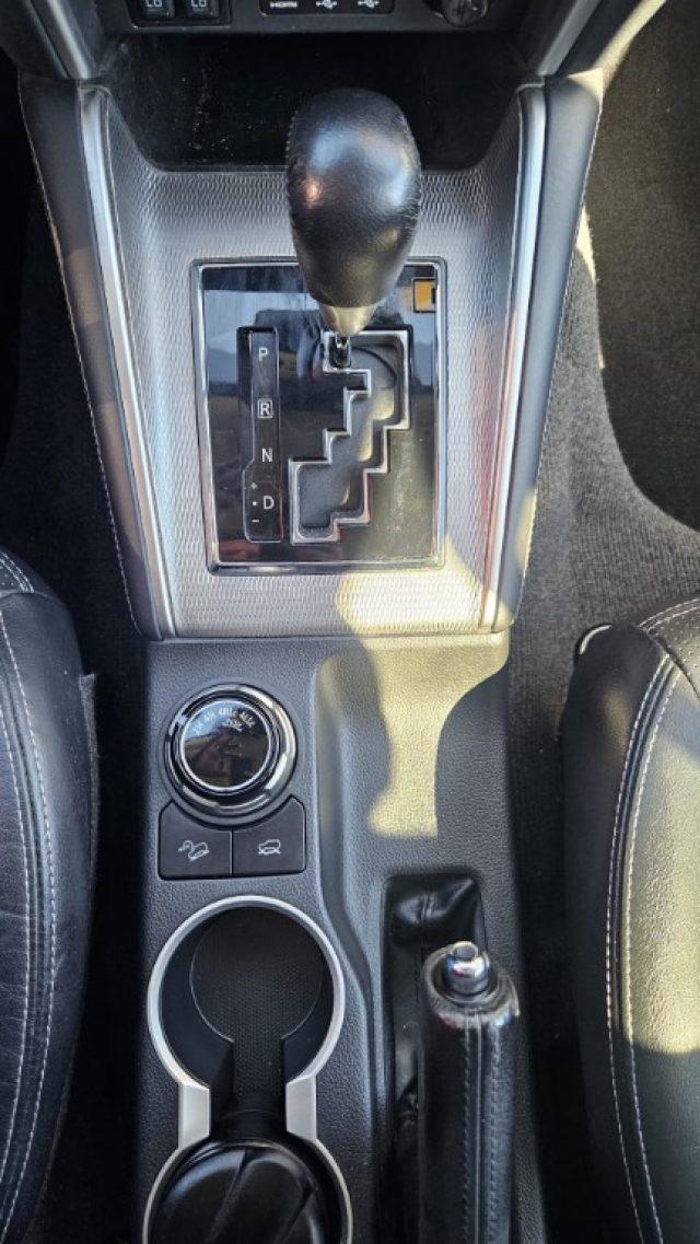 MITSUBISHI L200 2.3 D Club Cab 4x4 Super Select Intense