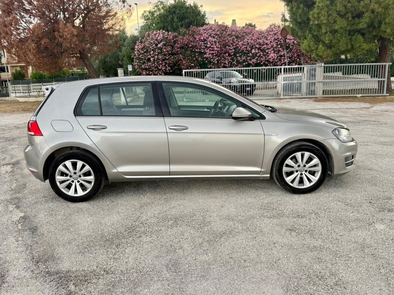 Golf 7 1.4 TGi euro6B neopatentati unipro Bluemotion