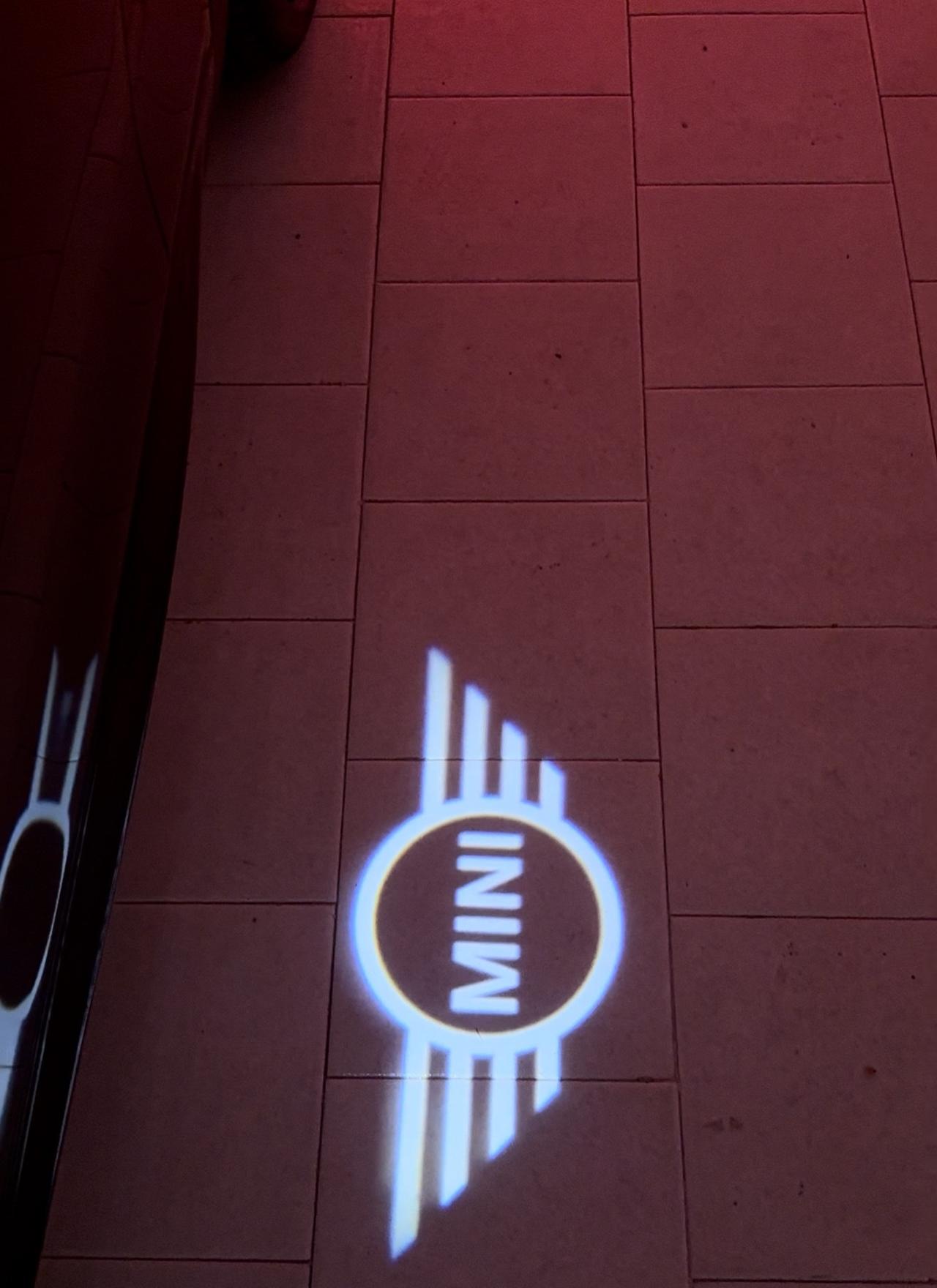 Mini ALLESTIMENTO JHON COOPER WORK