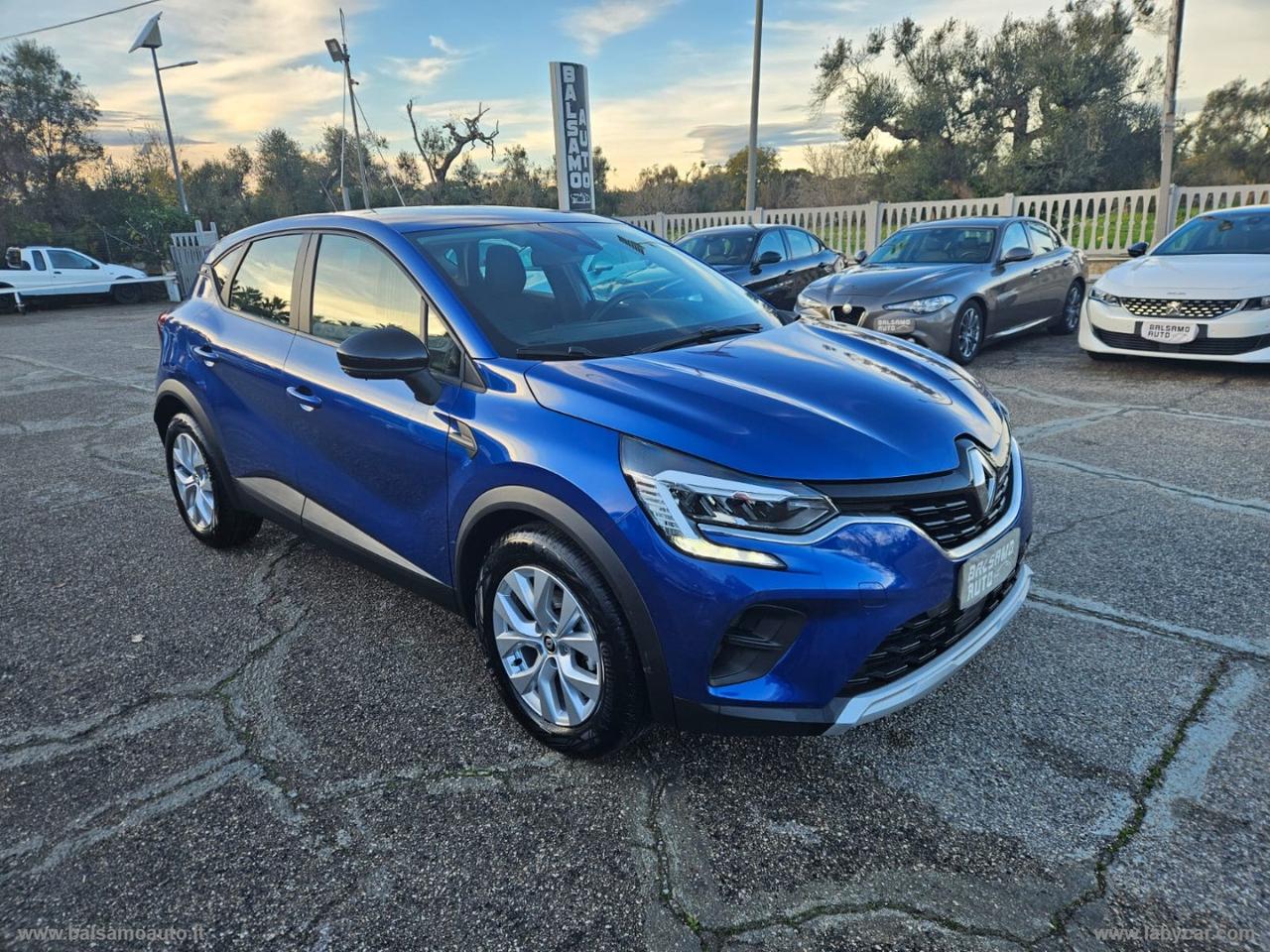 RENAULT Captur TCe 12V 90 CV Intens