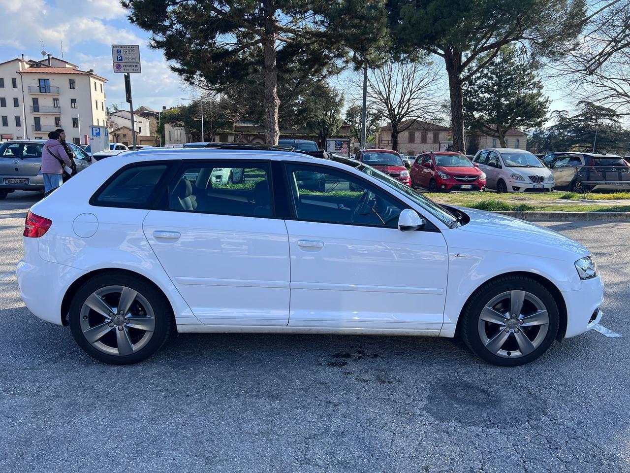 Audi A3 1.6 TDI DPF Ambition #10078