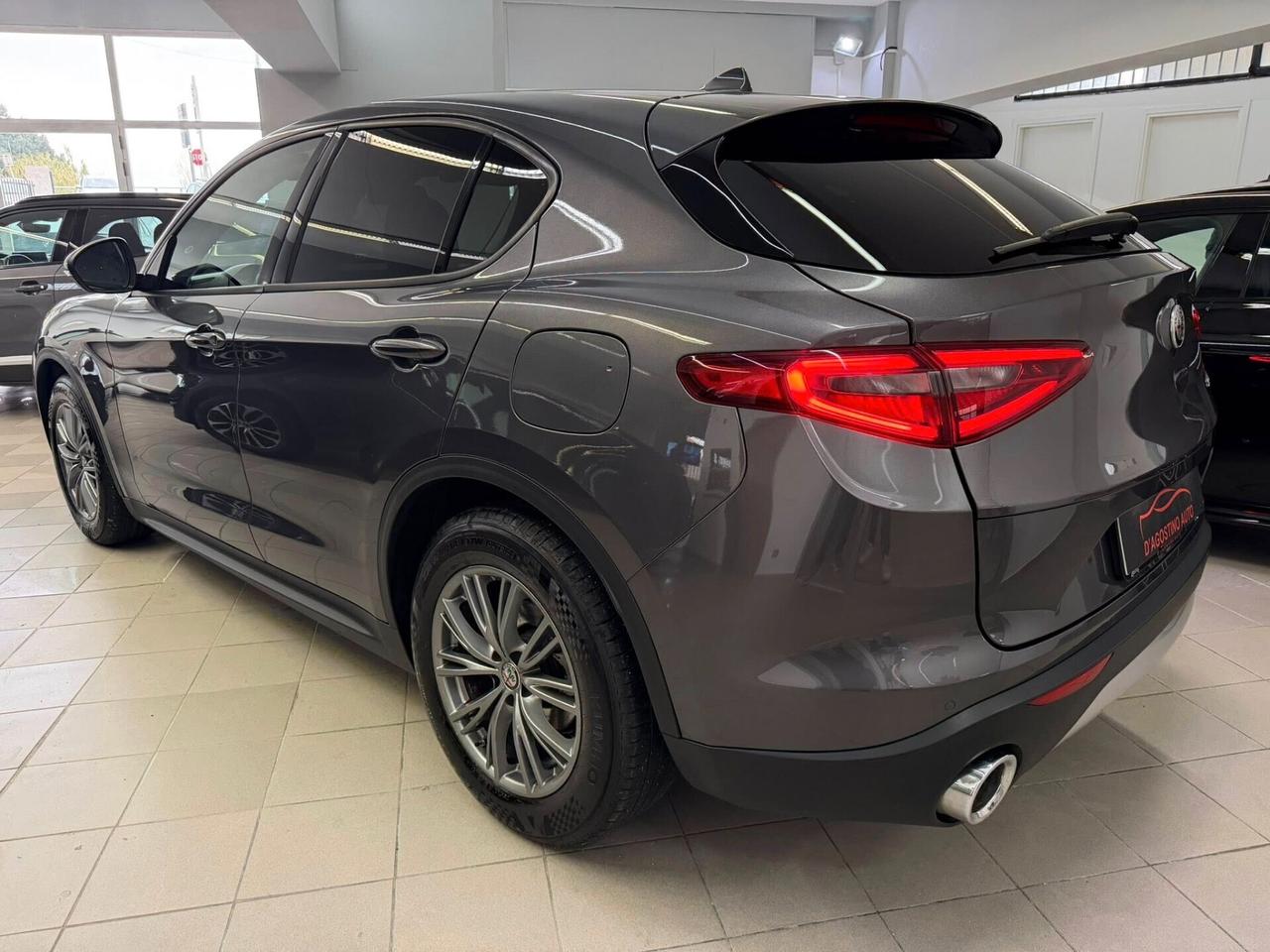 Alfa Romeo Stelvio 2.2 Turbodiesel 160 CV AT8 RWD Business