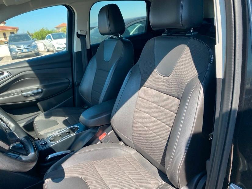 Ford Kuga 2.0 TDCI 163 CV 4WD Powershift Titanium X