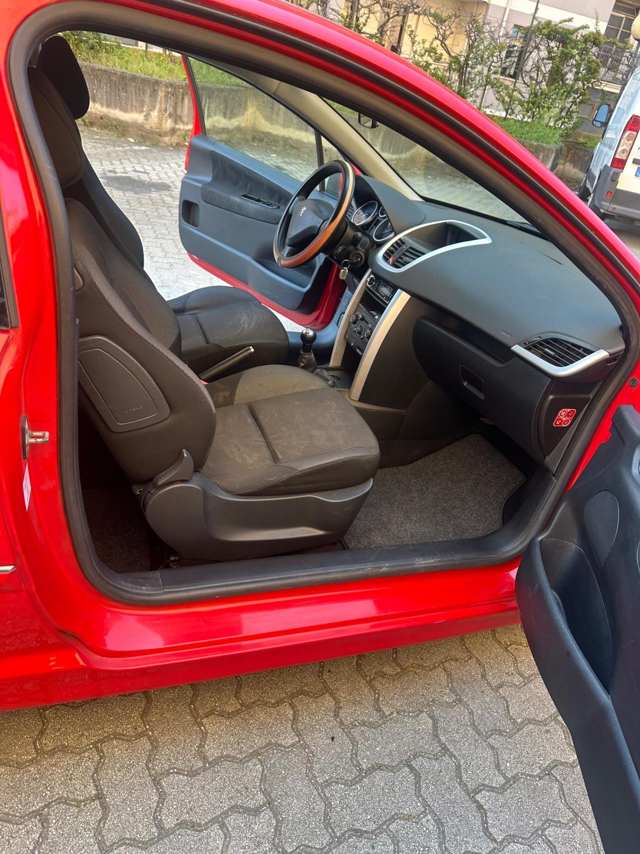 Peugeot 207 Plus 1.4 8V 75CV 3p. ECO GPL