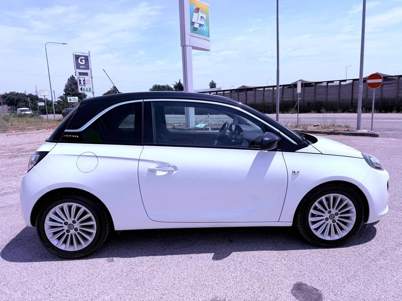 Opel Adam 1.4 87 CV GPL Ok neopatentati