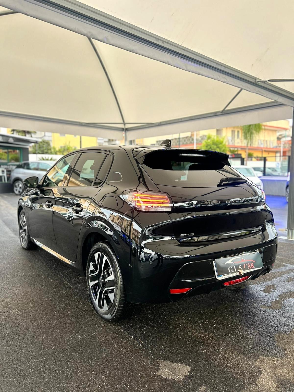 Peugeot 208 PureTech 1.2 benzina 100 cv Stop&Start 5 porte Allure