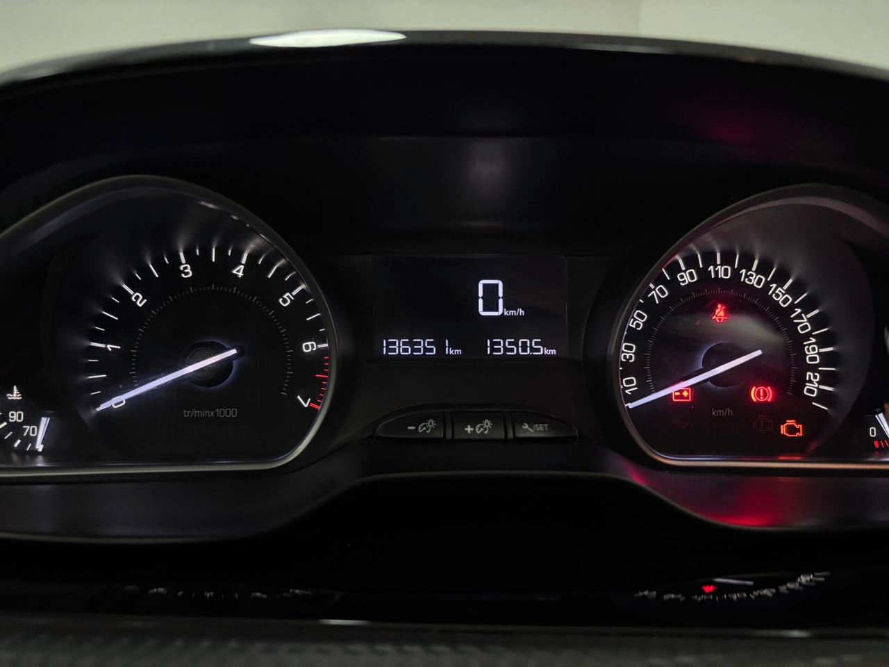 Peugeot 2008 PureTech 82 cv EURO 6