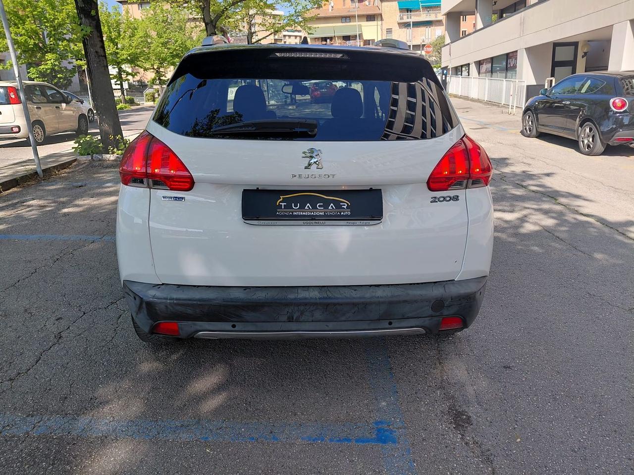 Peugeot 2008 Allure 1.6 Blue HDI 100 #10511