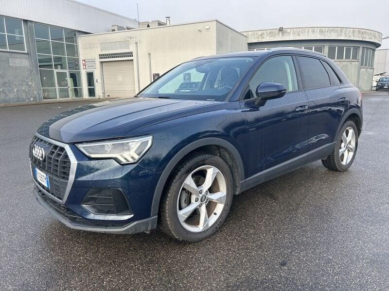 Audi Q3 35 TDI S tronic Business