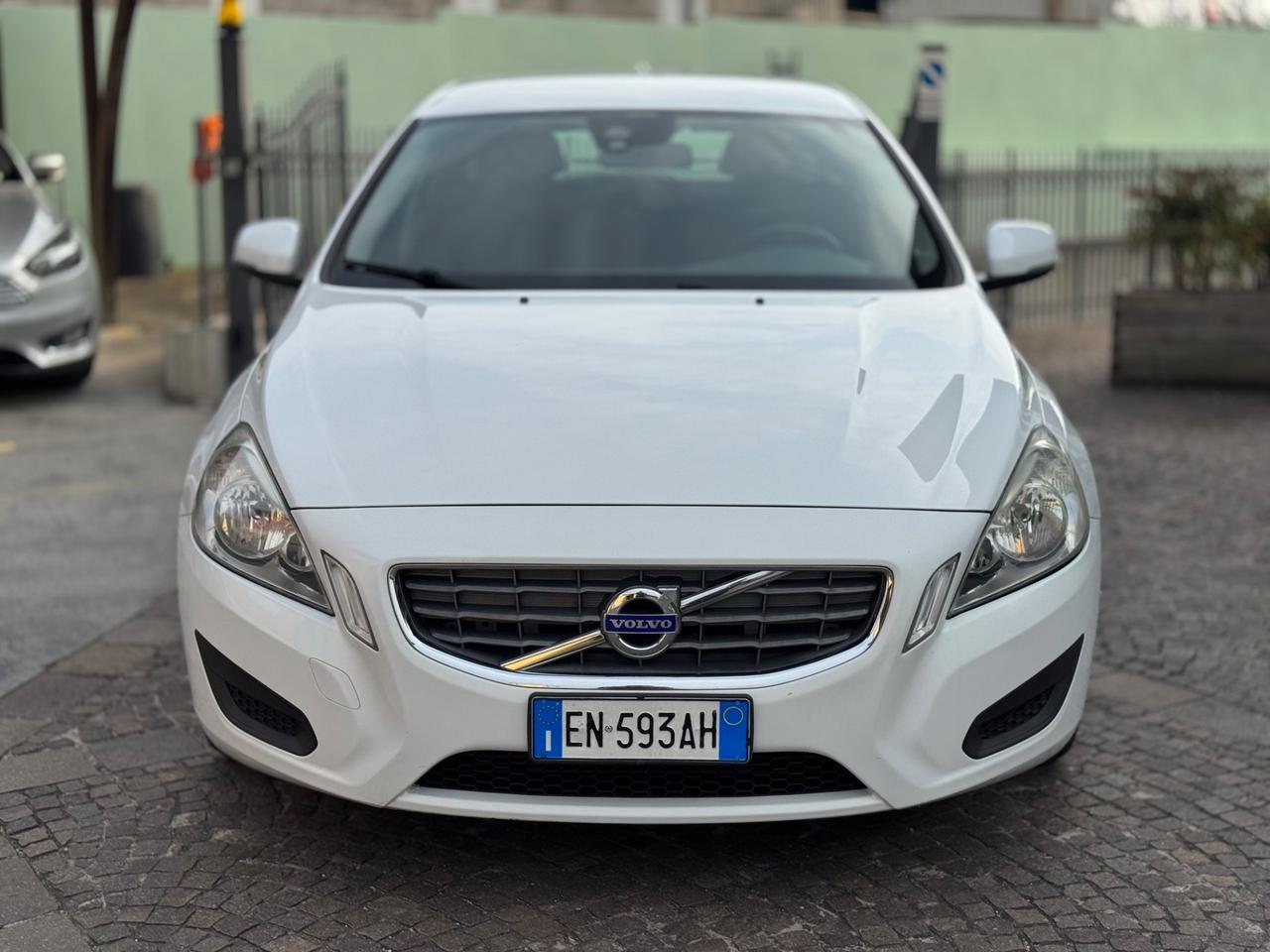 Volvo V60 D3 Geartronic Summum