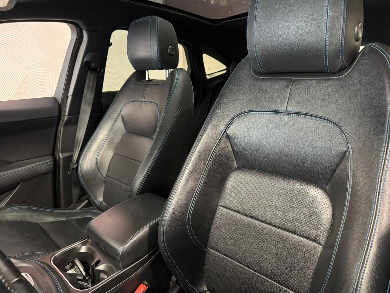 Jaguar E-Pace 2.0D 180 CV AWD R-Dynamic S