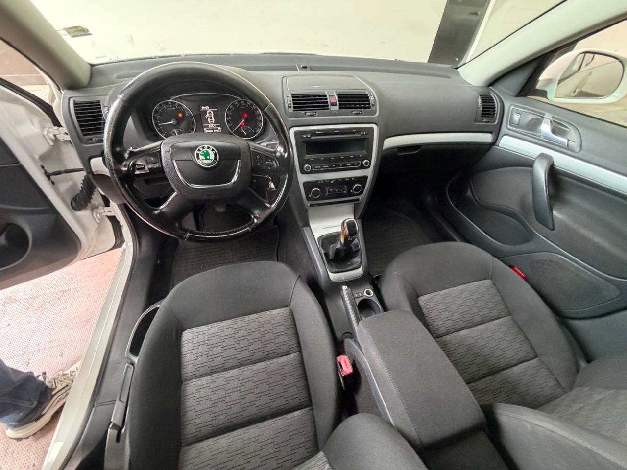 Skoda Octavia 1.6 TDI CR F.AP. Wagon Elegance