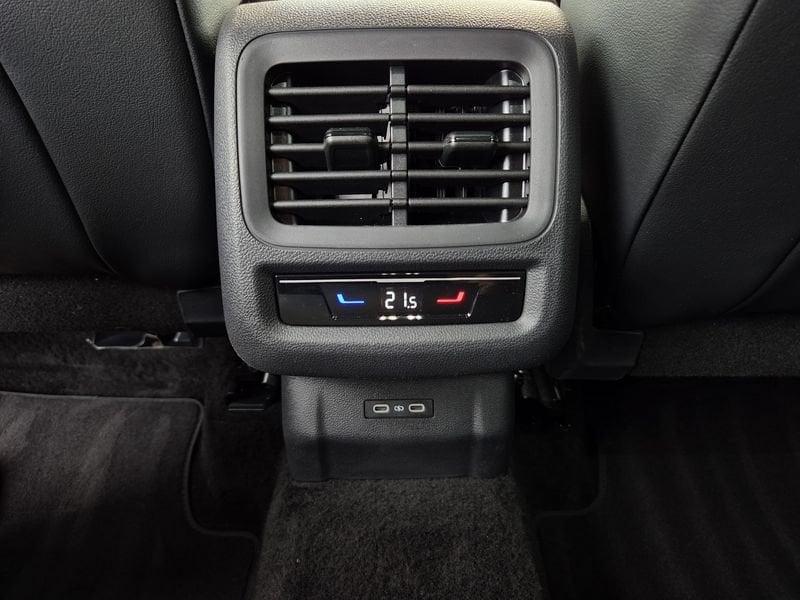 Volkswagen T-Roc 1.5 etsi Life 150cv dsg
