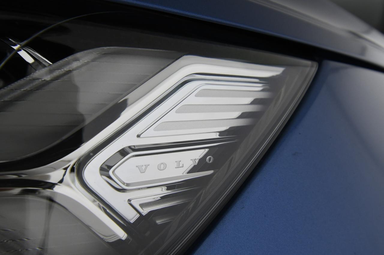 VOLVO XC40 1.5 t4 phev R-design auto my21 NEOPATENTATI+CAMERA