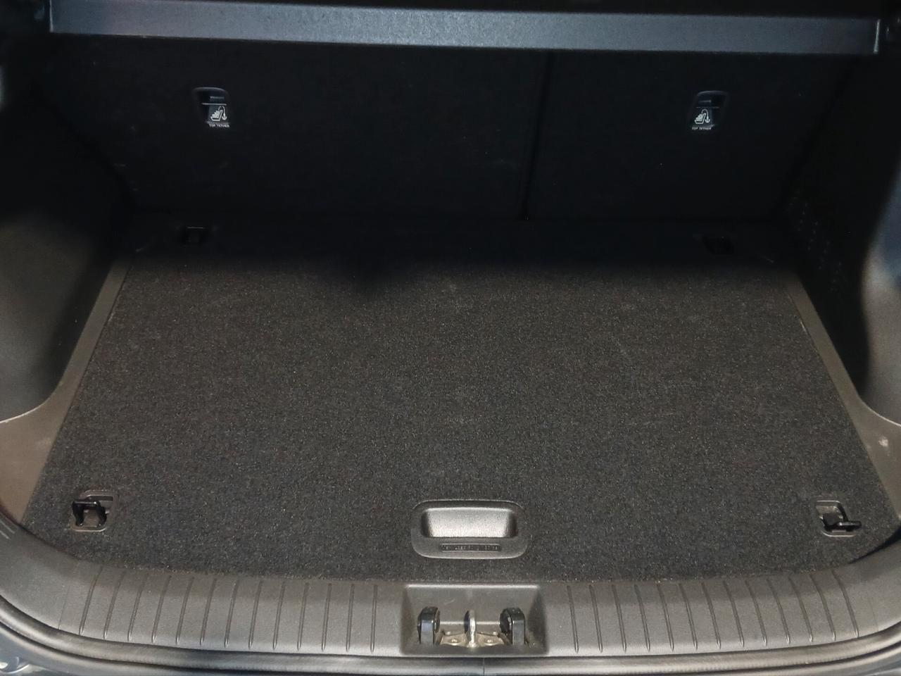 Hyundai Kona 1.0 T-GDI Hybrid 48V iMT XLine +ST+SP+TP