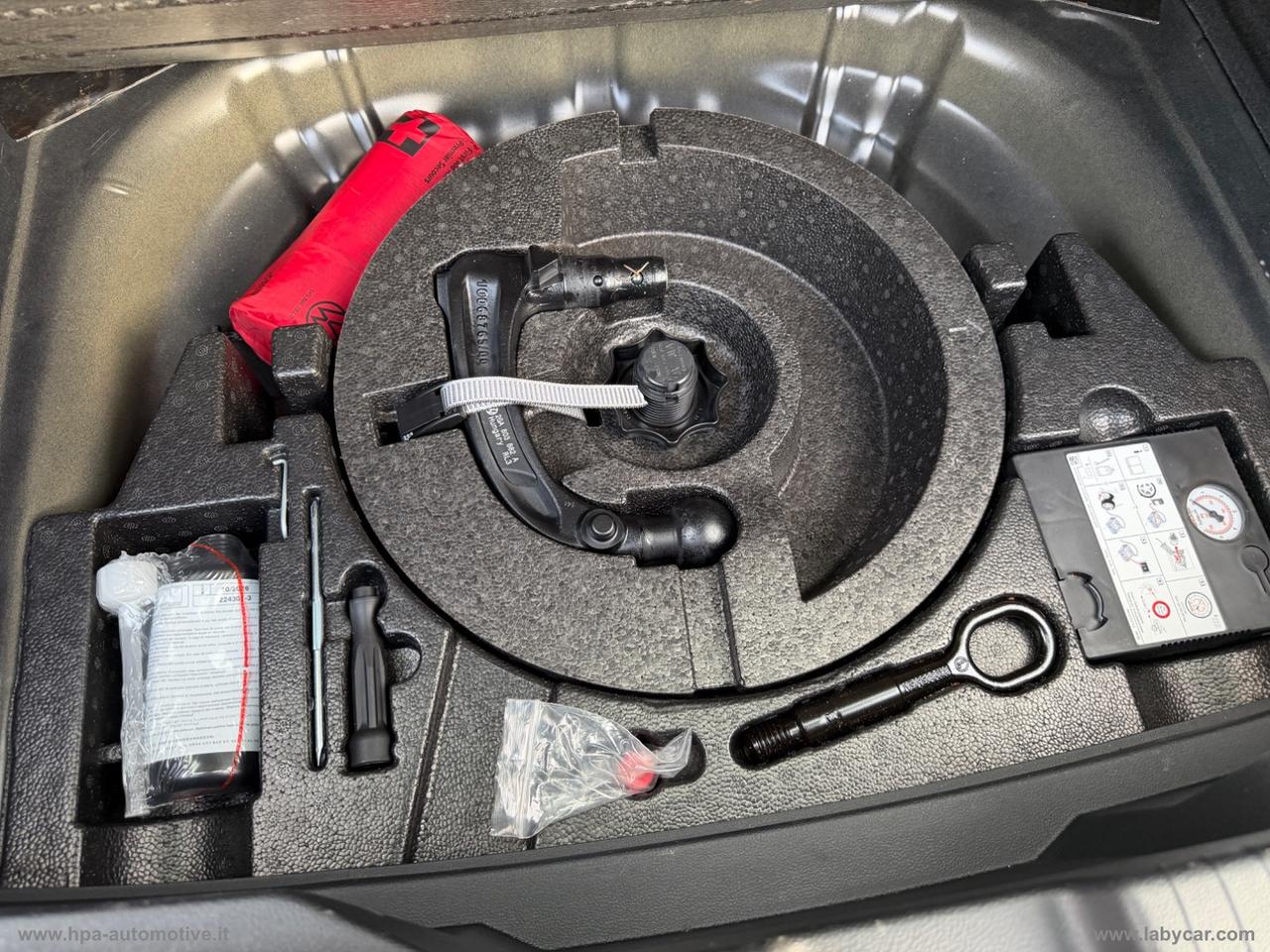 VOLKSWAGEN T-Roc 1.0 TSI Style NAVI LED IQ-LIGHT RETROCAMERA