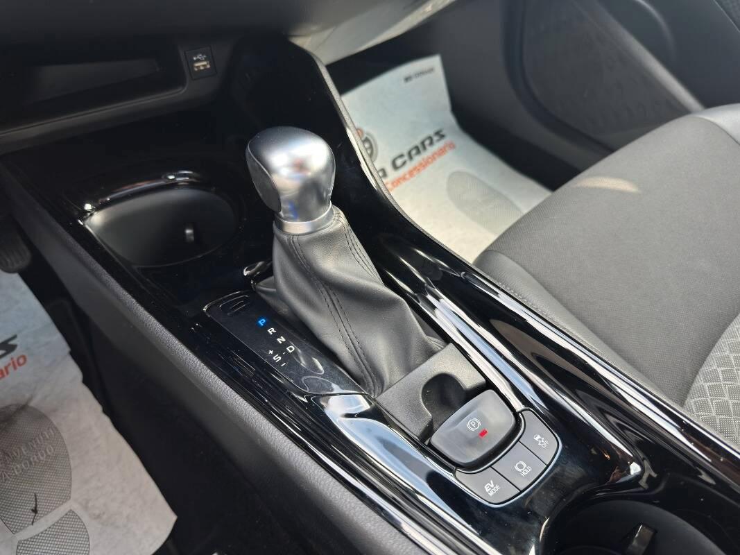 Toyota C-HR 2.0h More Business e-cvt AUTOM CARPLAY E TELECAMER