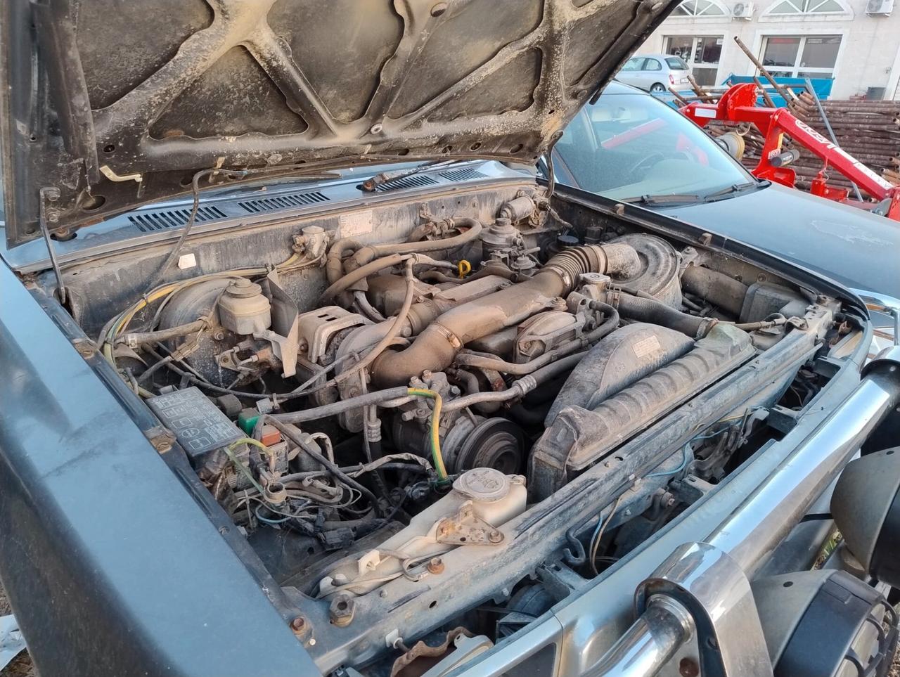Toyota Hilux 4 Runner 2.4 turbodiesel 5 porte