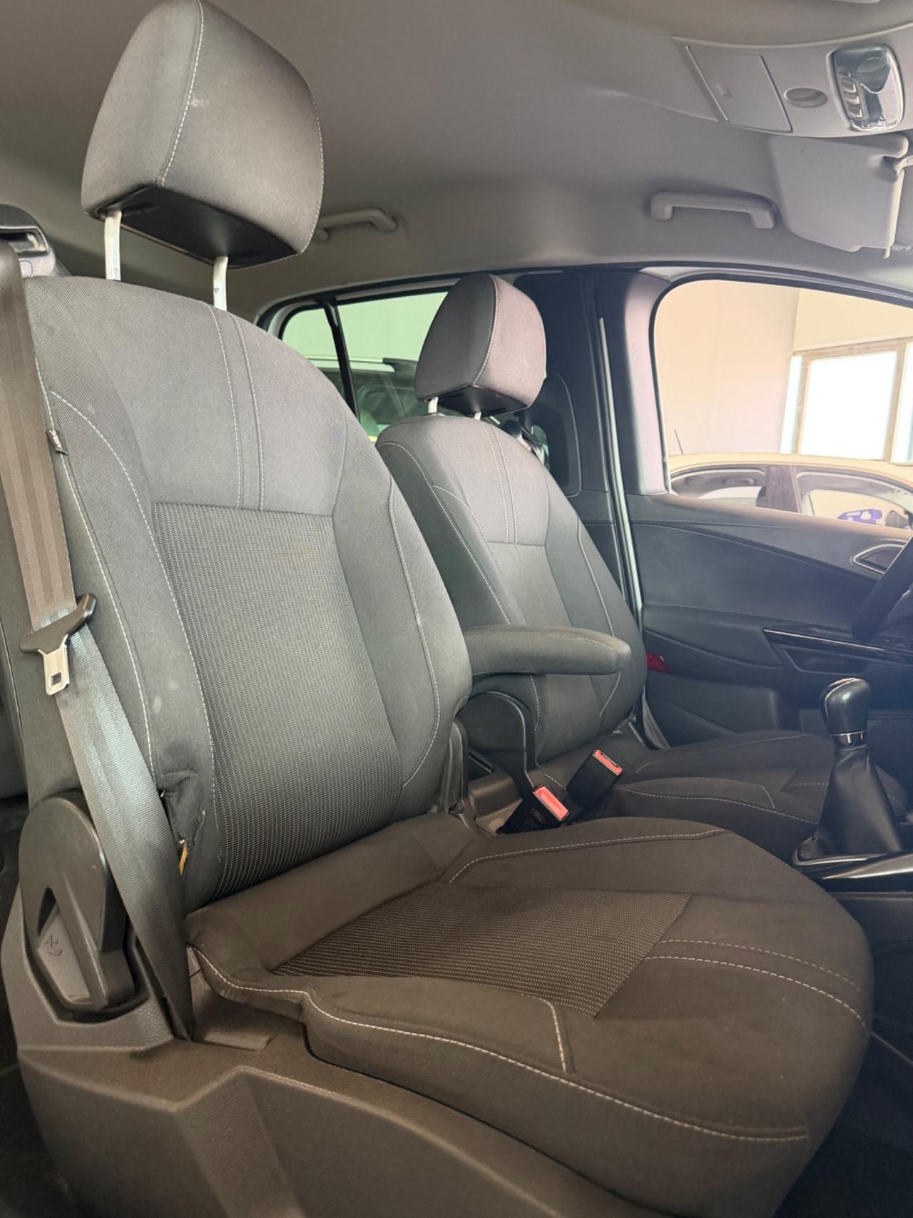 Ford B-Max 1.5 TDCi 95 CV Business Titanium