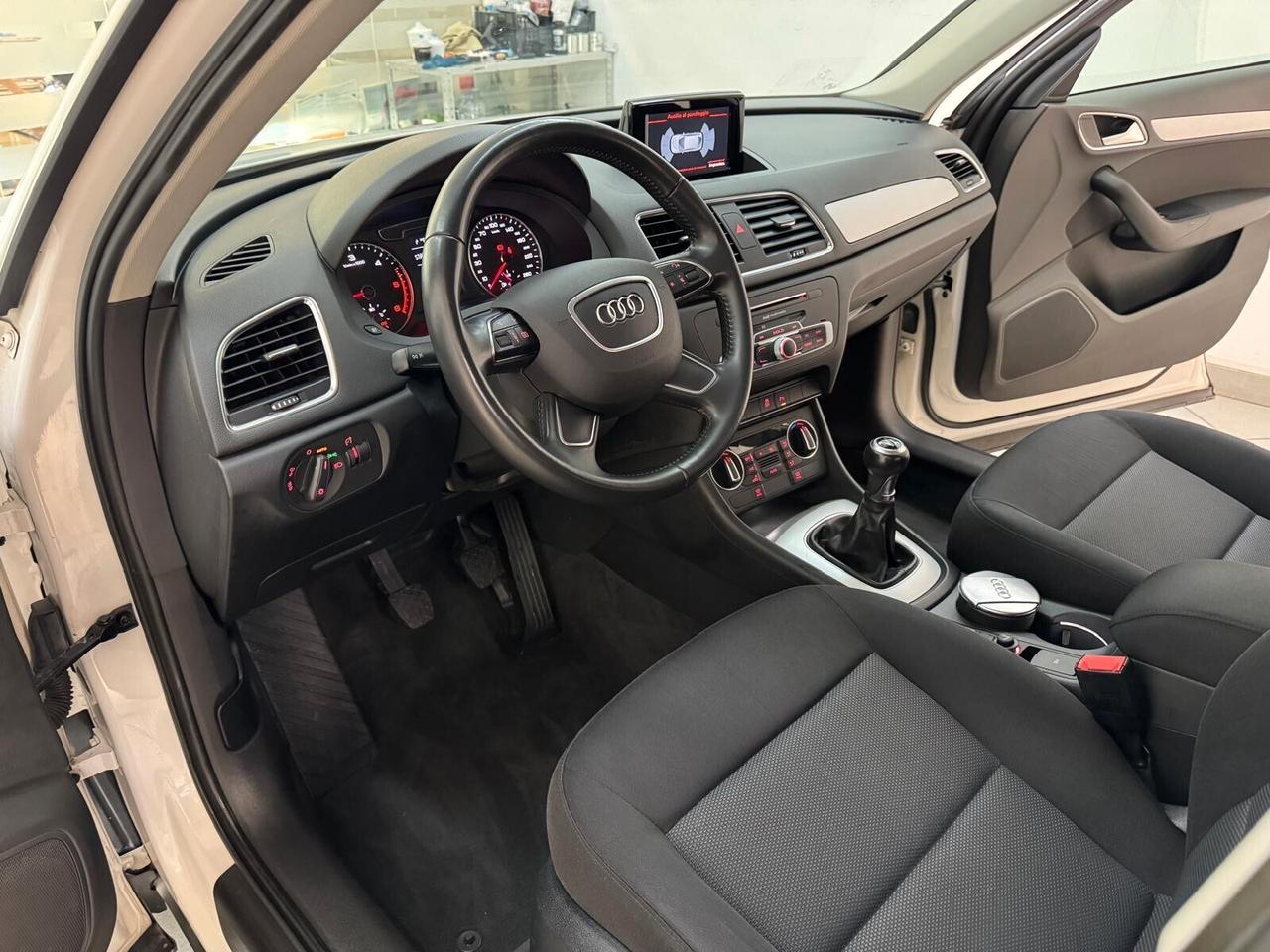 Audi Q3 2.0 TDI 120 CV Business 2015