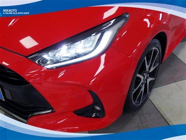 TOYOTA Yaris Hybrid 1.5 5 Porte Premiere AUT EU6