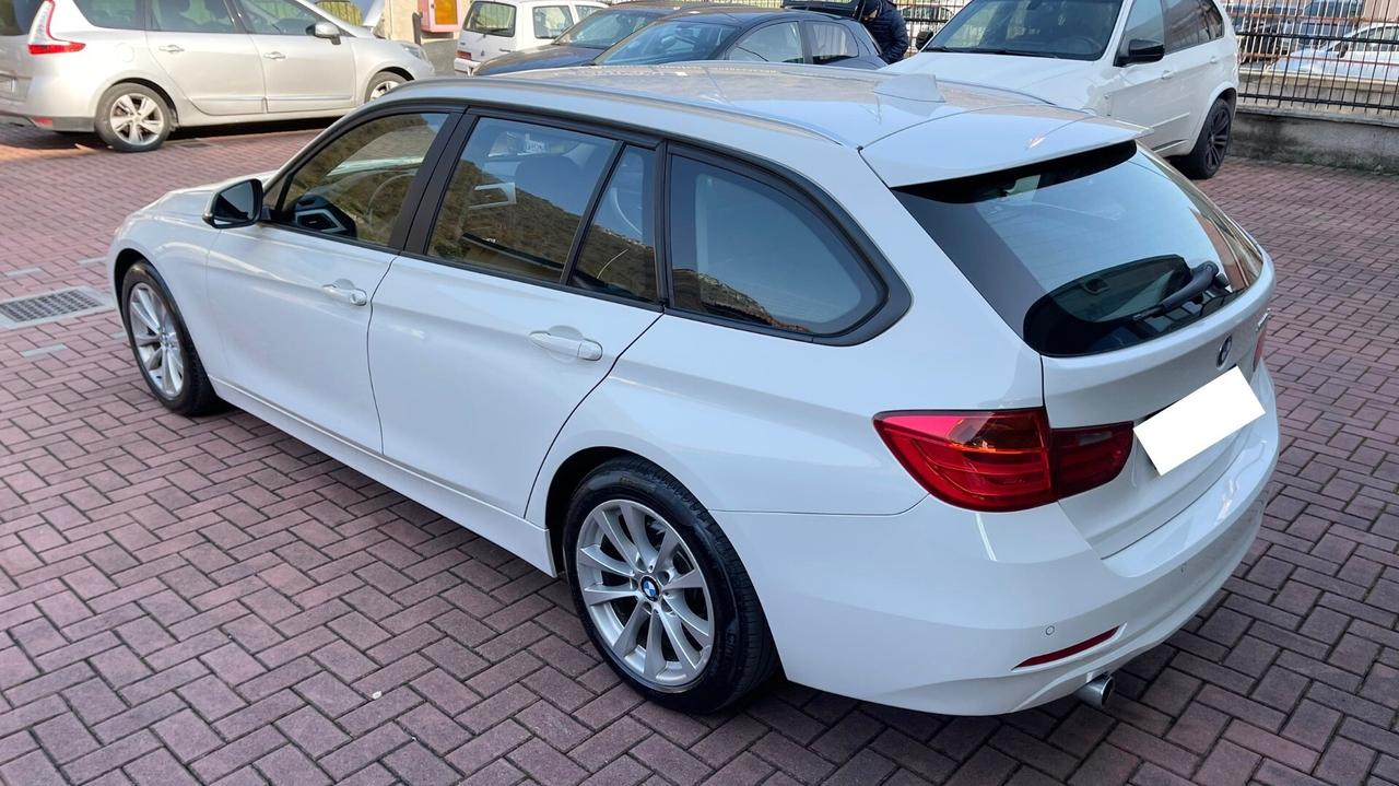 Bmw 118 118d 5p. Business
