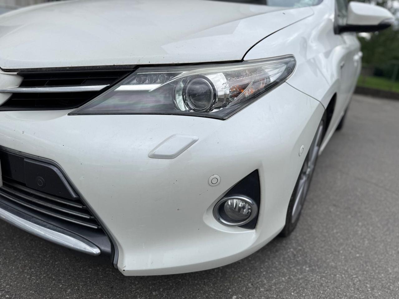 Toyota Auris Lounge 1.8 HEV