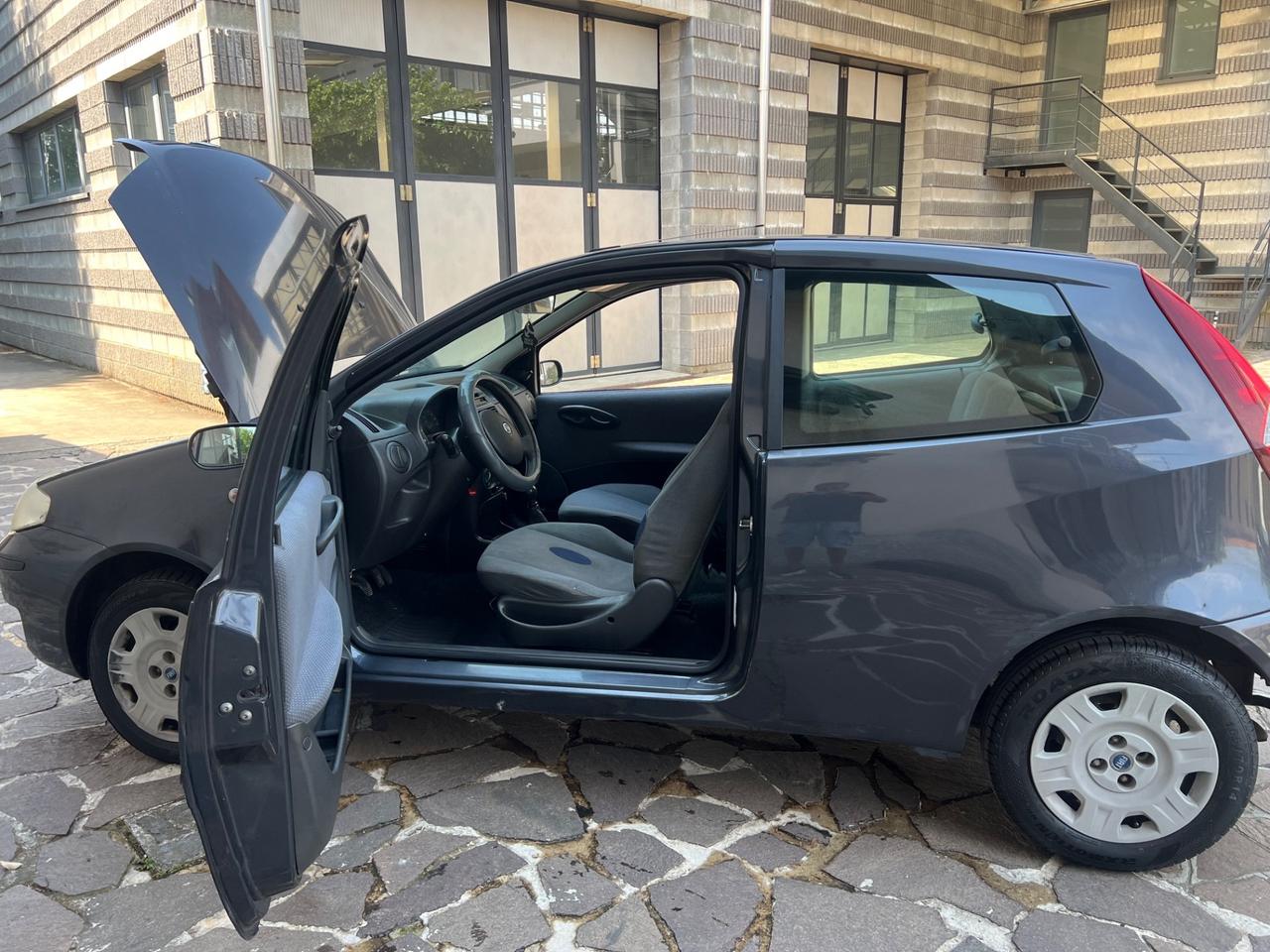 Fiat Punto 1.2i cat 5 porte ELX