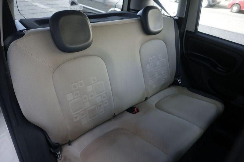 FIAT Panda FIAT Panda 1.2 EasyPower Lounge 51KW ANNO 2015