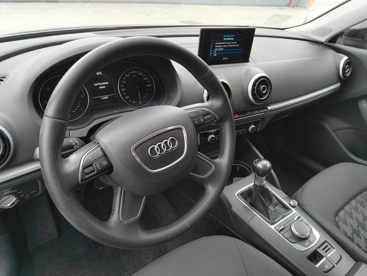 Audi A3 SPB 1.6 TDI Admired S-Line