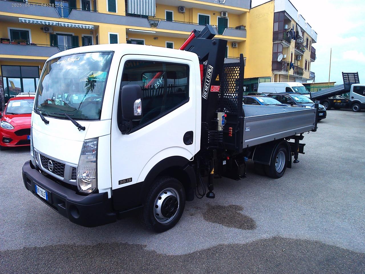 Nissan Cabstar NT 400 3000 E6 GRU AG 2510 2+2 JIB RIBALTABILE 92K