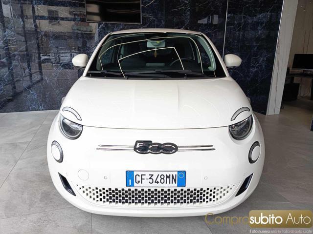 FIAT 500e 3+1 42 kWh Passion