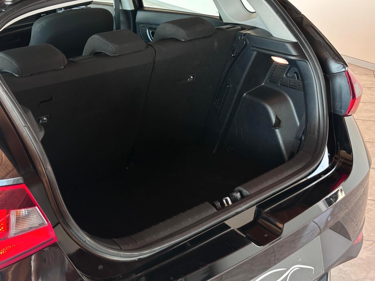 HYUNDAI I20 1.2 MPI CONNECTLINE *UniProprietario *2023