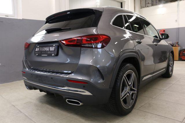 MERCEDES-BENZ GLA 180 d Automatic Premium