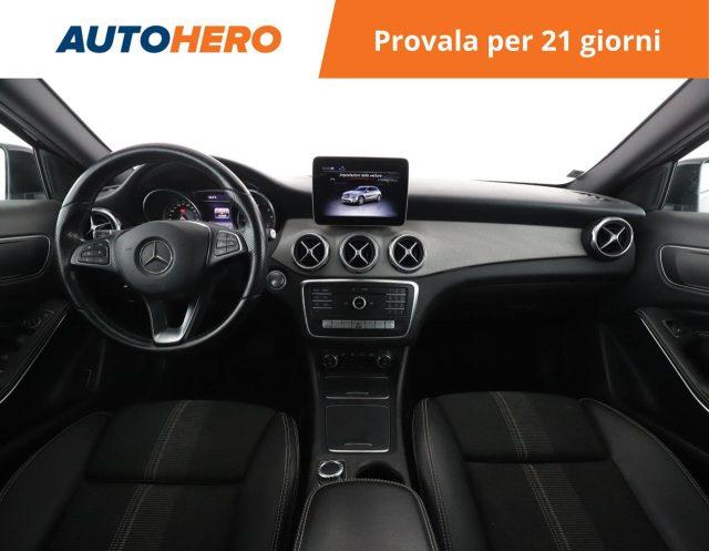 MERCEDES-BENZ GLA 200 d Automatic 4Matic Sport