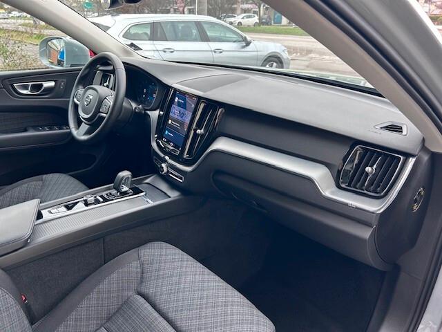 Volvo XC 60 XC60 B4 (d) automatico Core SUBENTRO LEASING