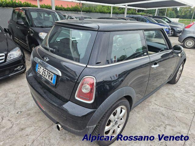 MINI One 1.6 16V One (72kW)