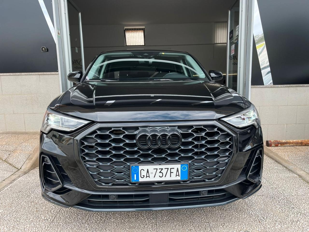 Audi Q3 SPB 35 TDI S tronic S-line TOTAL BLACK