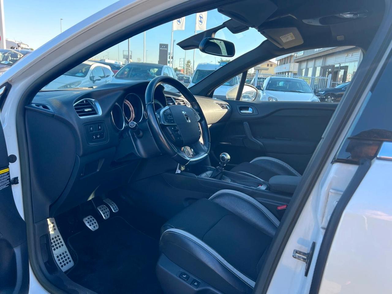 Ds DS4 4 BlueHDi 120 S&S Business