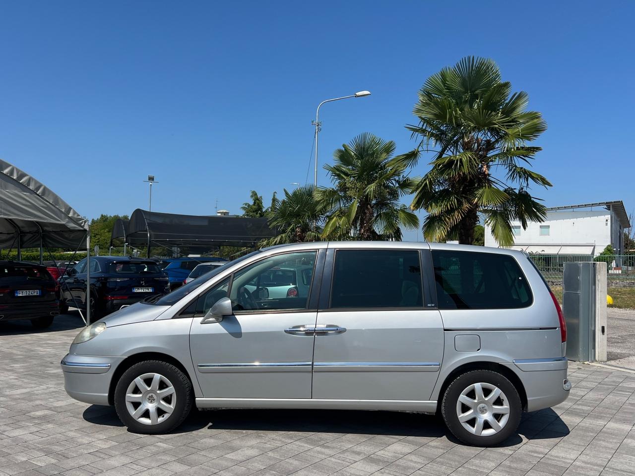 Peugeot 807 2.0 HDi FAP SR