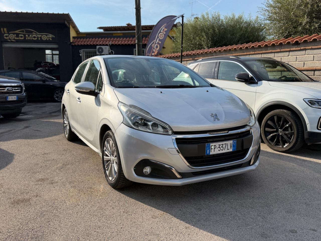Peugeot 208 PureTech 82 5 porte Allure