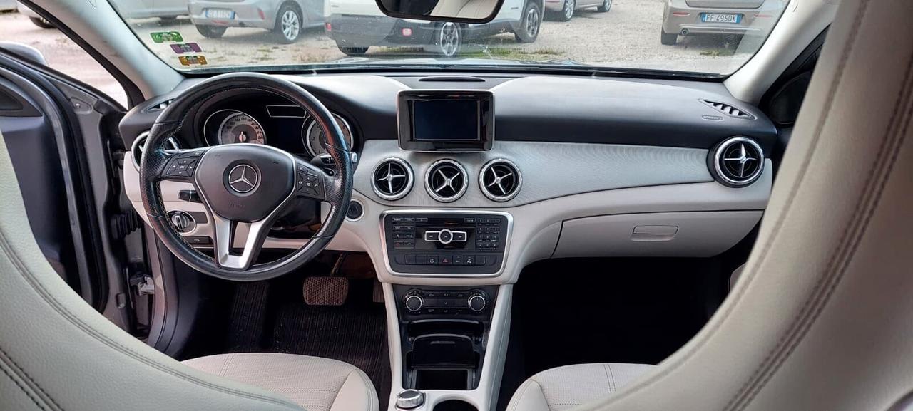 Mercedes-benz GLA 200 CDI Automatic Premium