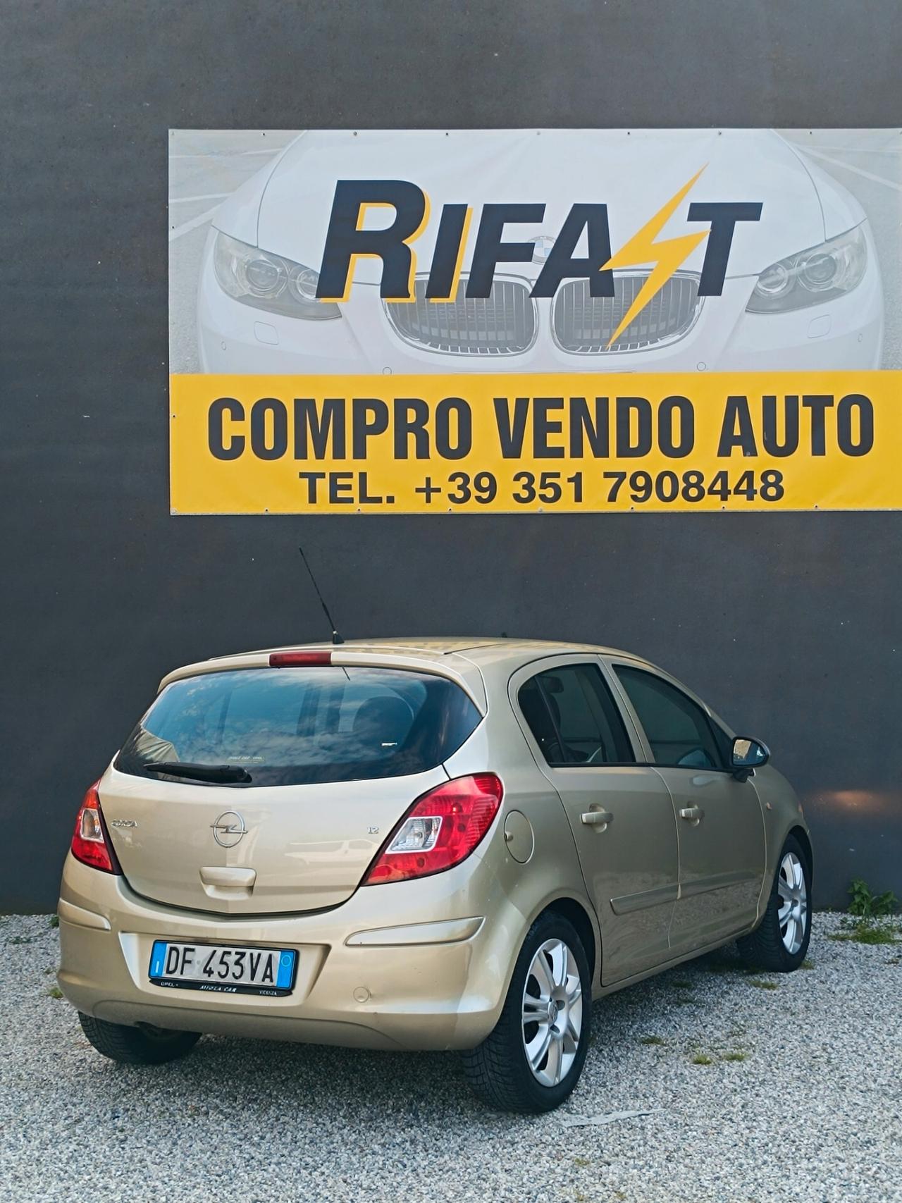 Opel Corsa 1.2 5 porte Cosmo