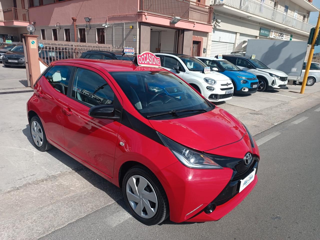 Toyota Aygo 1.0 VVT-i 69 CV 5 porte x-cool