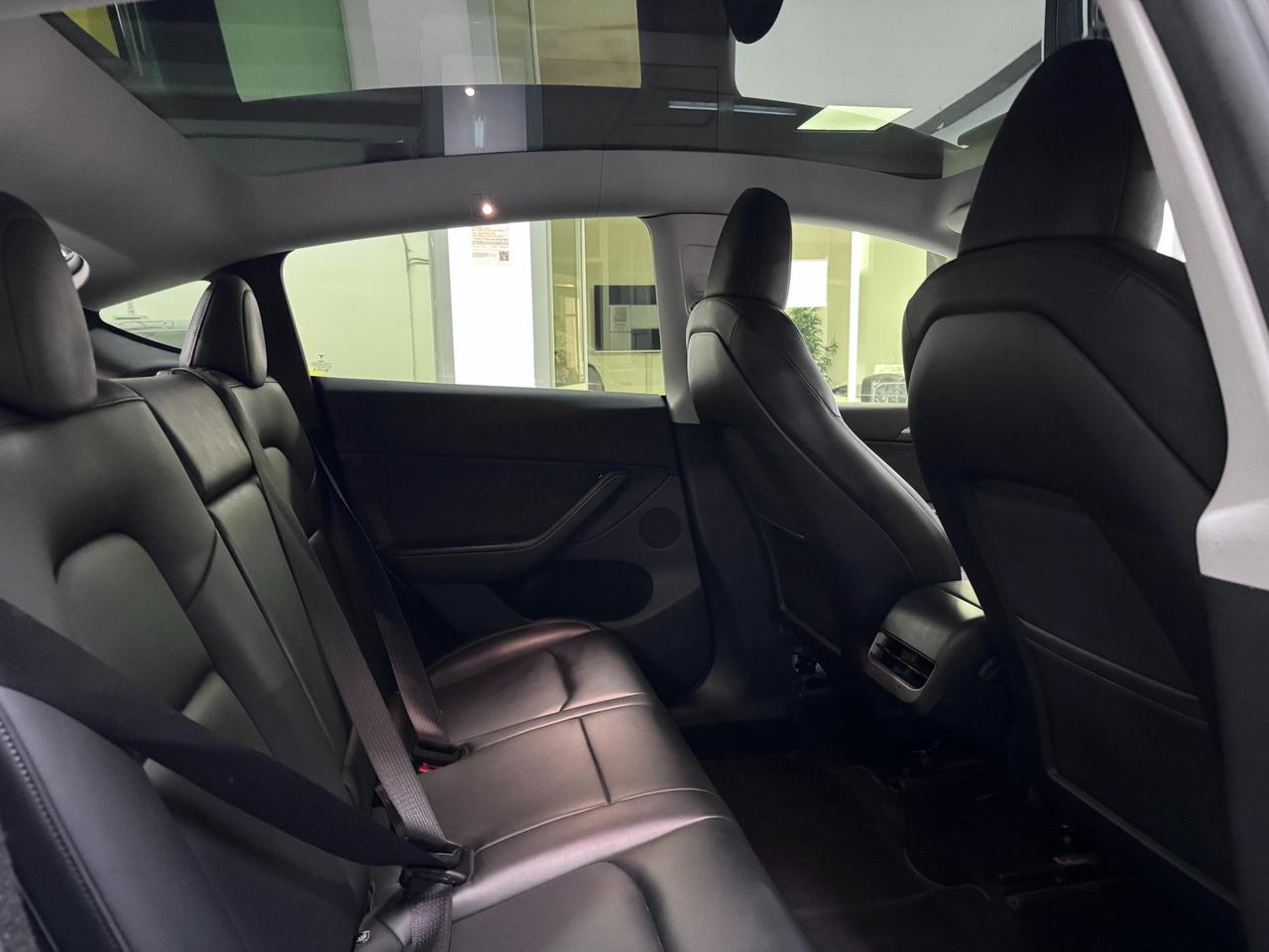 Tesla Model Y Long Range Dual Motor awd