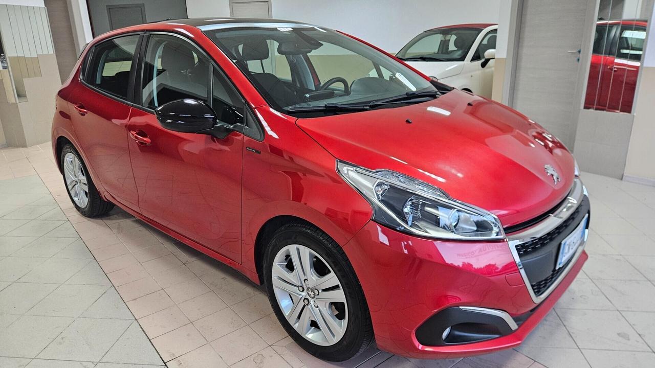 Peugeot 208 PureTech 82 5 porte Allure