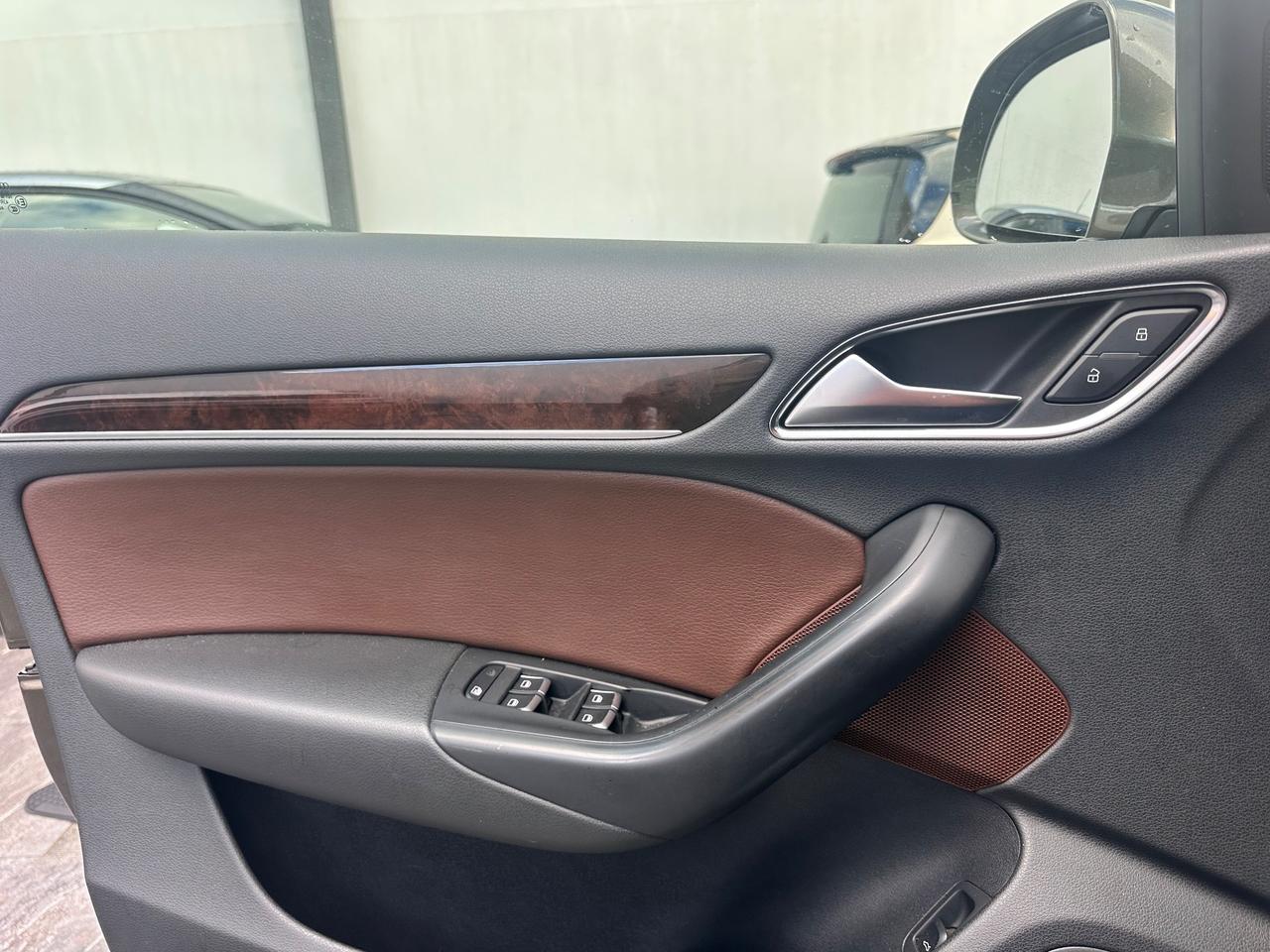 Audi Q3 2.0 TDI 120 CV Design