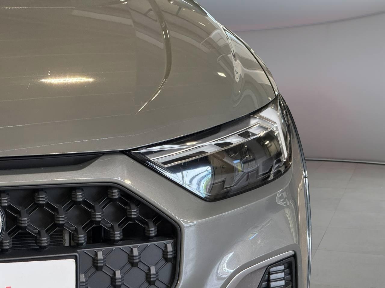 AUDI A1 II 2022 allstreet - A1 allstreet 30 1.0 tfsi Business 116cv