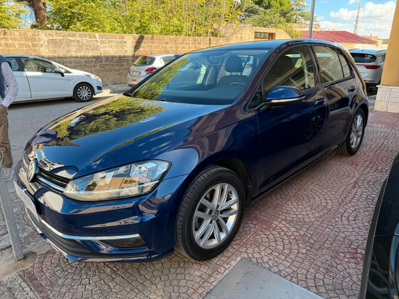 VOLKSWAGEN GOLF 1.6 TDI 115CV BUSINESS - 2020